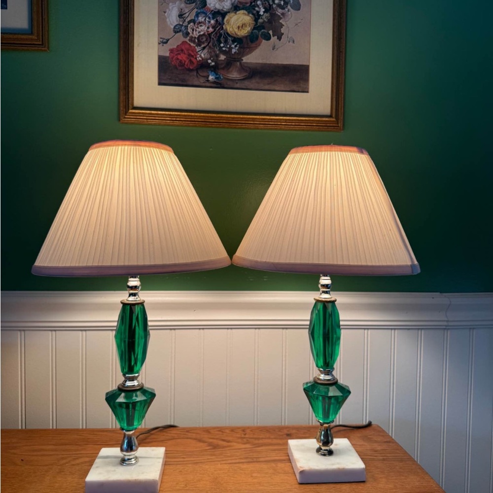 Vintage Small Acrylic Lucite Lamps Set of 2 Vanity Table Desk Art Deco Hollywood